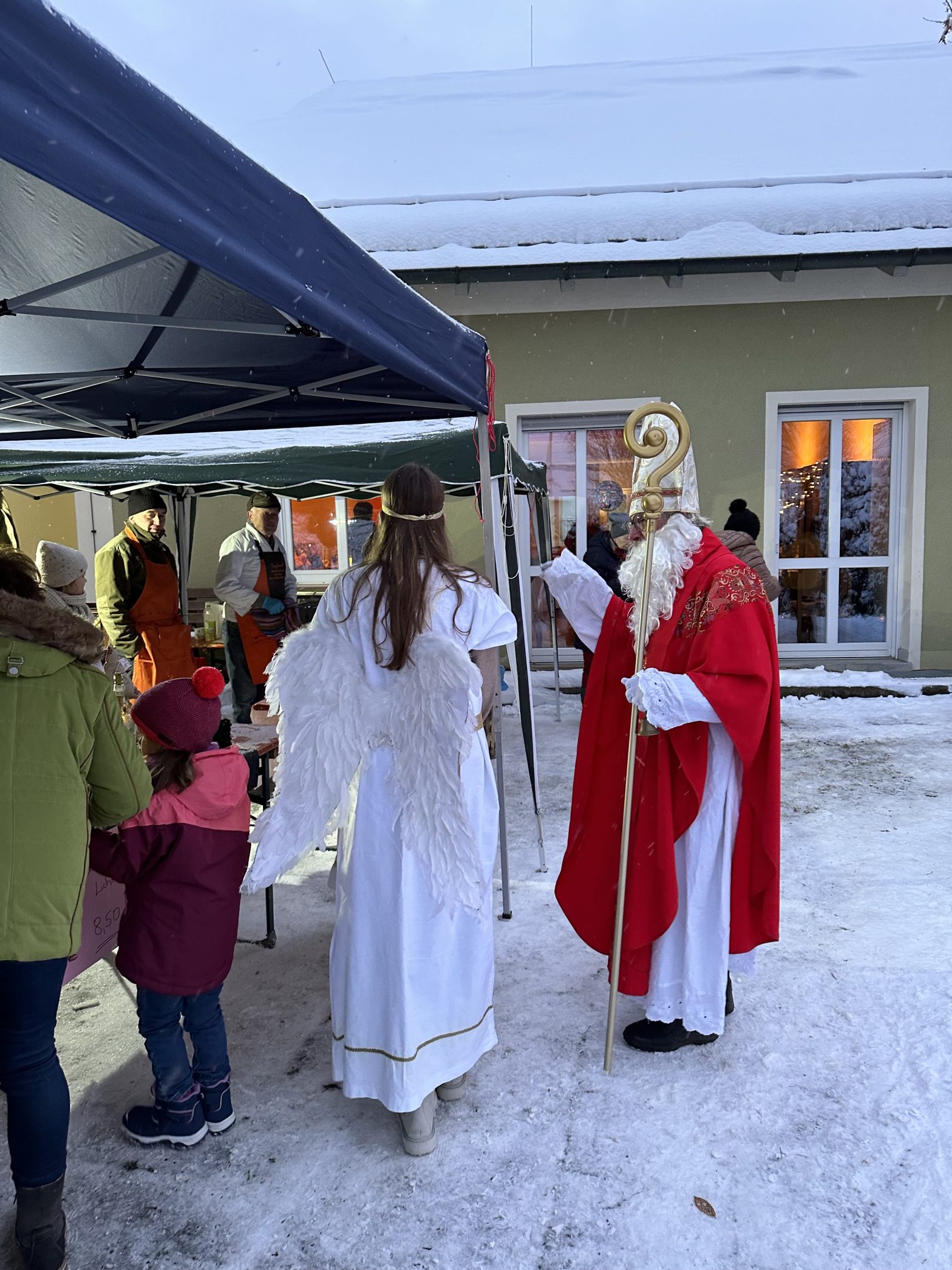 Kolpingfamilie Eslarn organisiert reich bestückten Adventsbasar