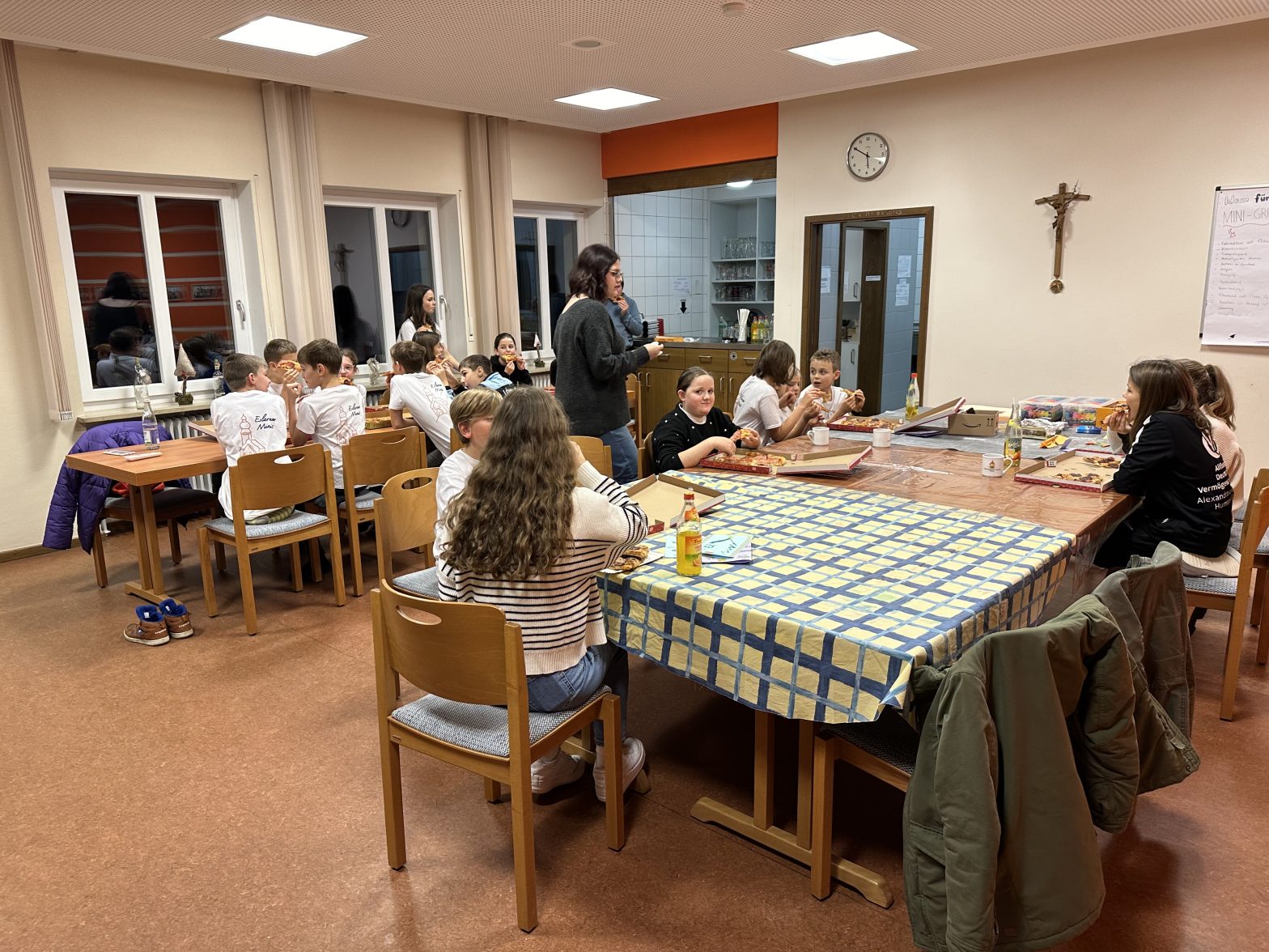 Adventsfeier unserer Minis 2023