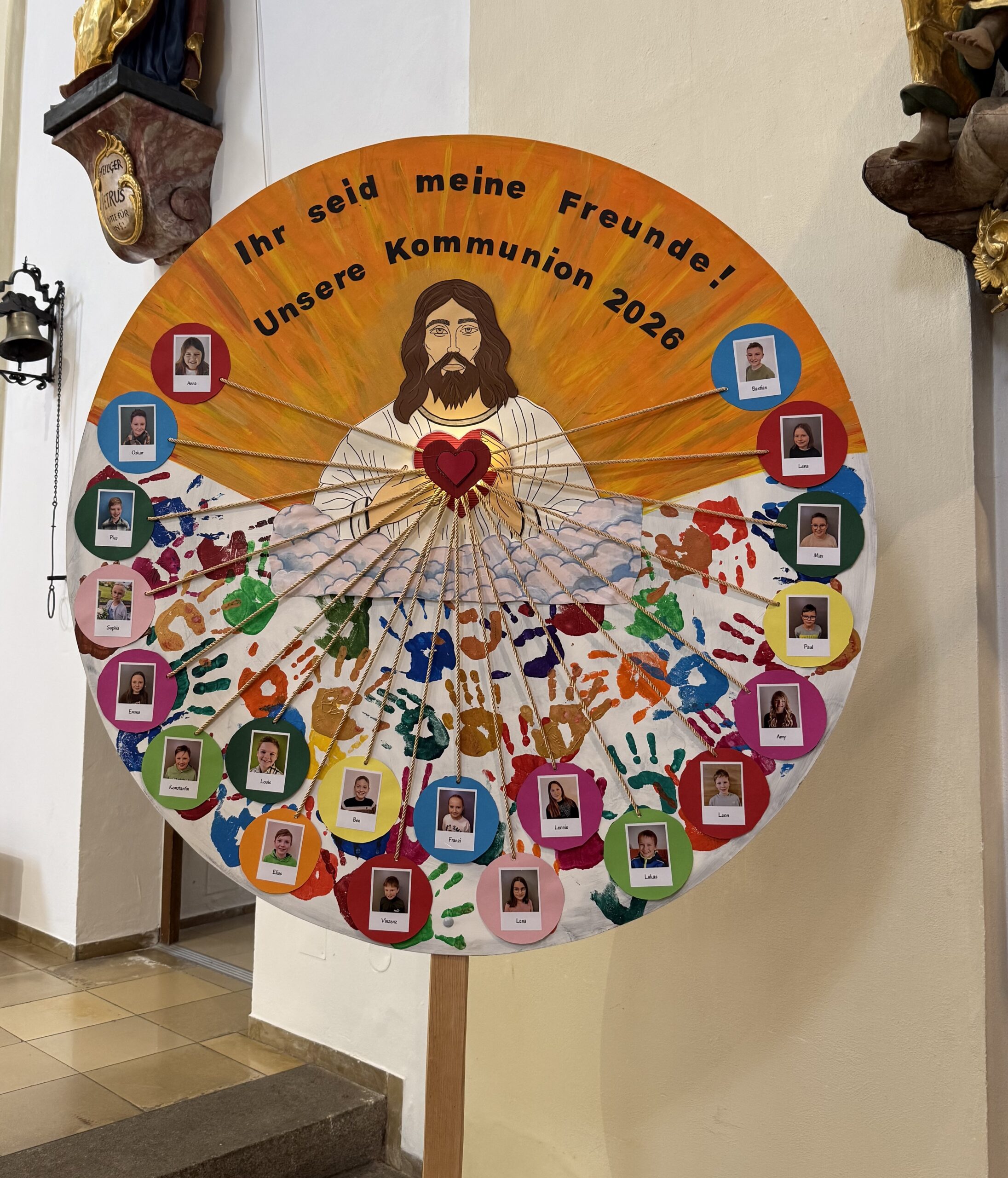 „Ihr seid meine Freunde“ – Kommunionkinder in Eslarn feierlich vorgestellt